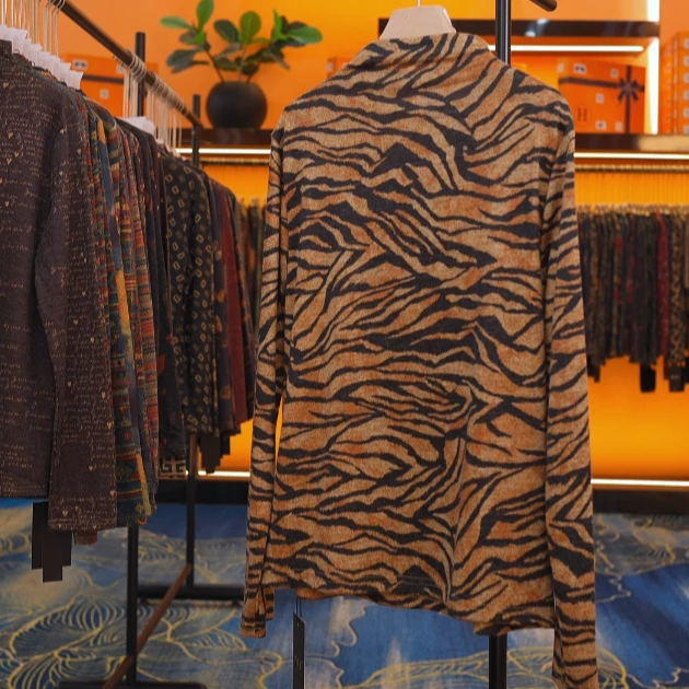 【杨杨】2025秋冬新款德绒半高领印花T恤 0248-131