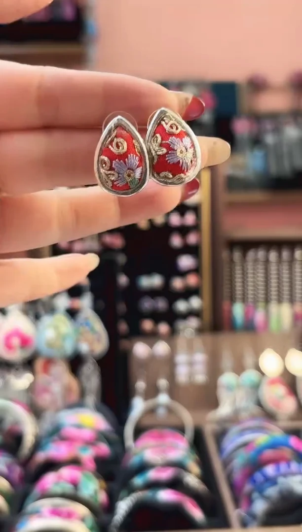 织绣艺枝独绣手工饰品69