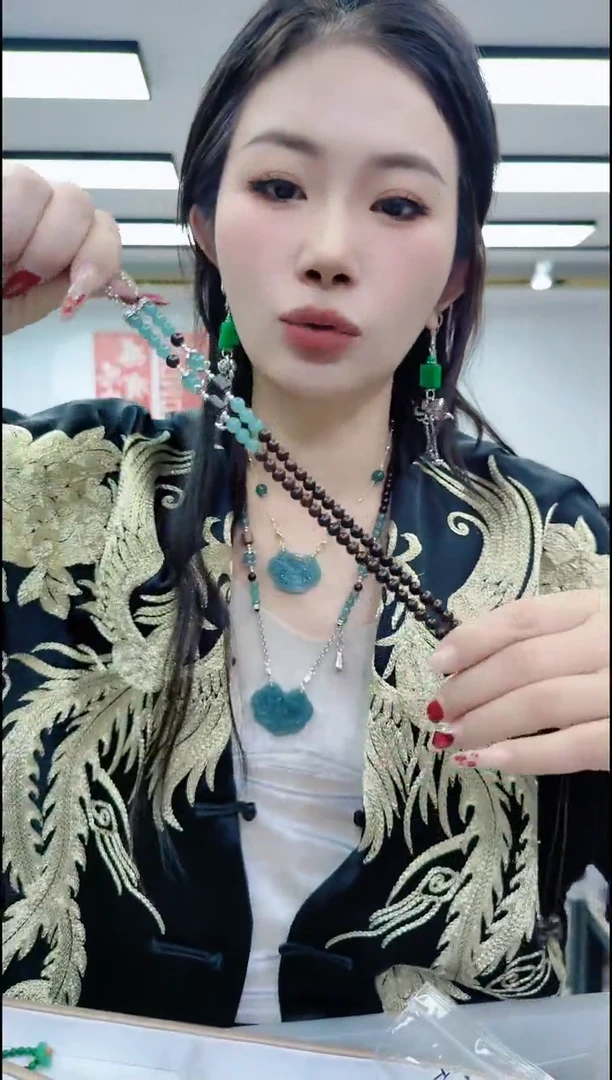 【闪购商品】翡翠颈饰未镶嵌1130蓝水万能链