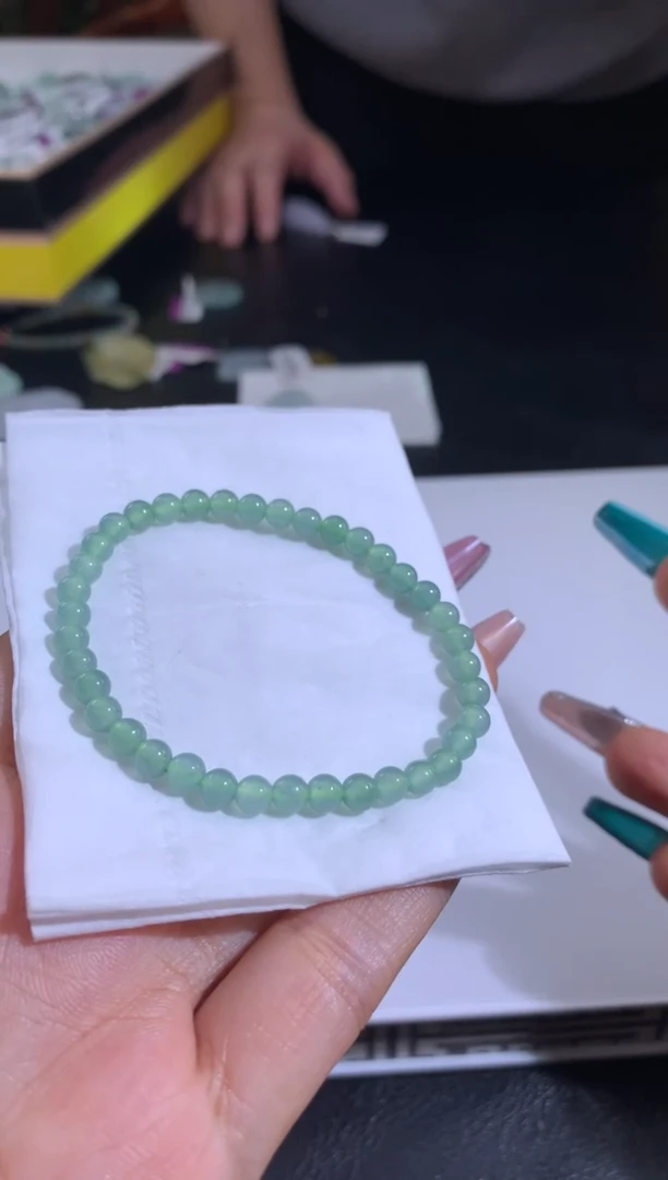 未镶嵌定制翡翠U****n翡翠