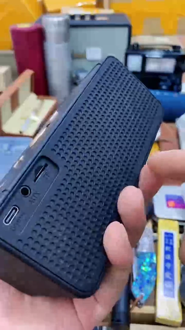 瓷片闪购商品 如图所示