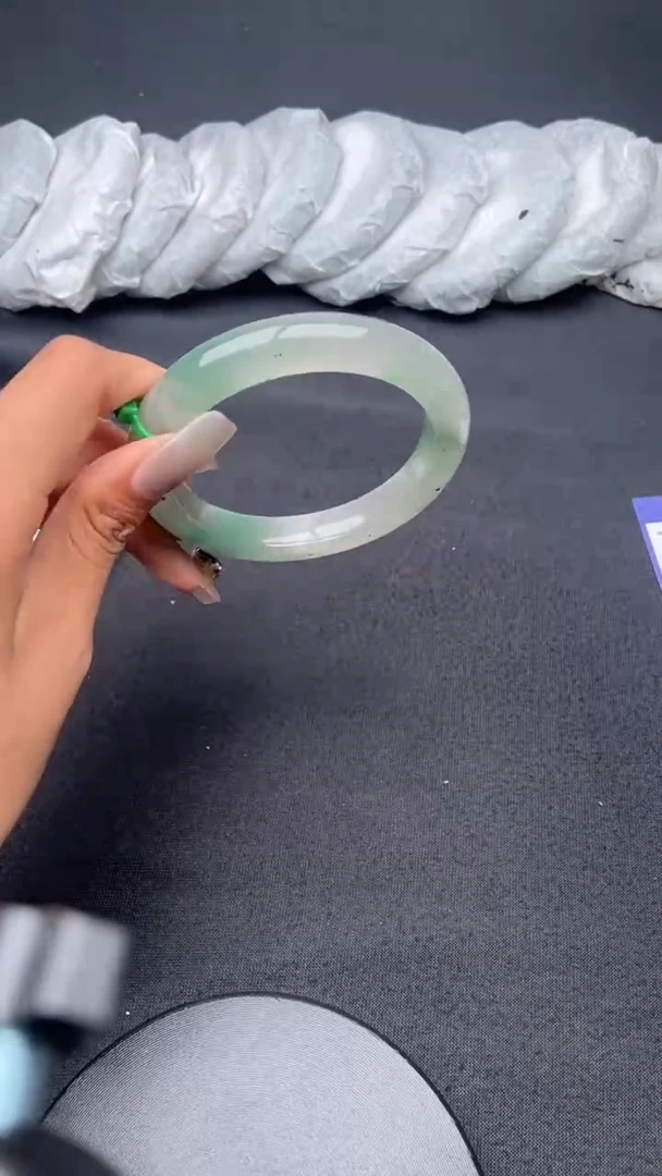 石英质玉（非洲翠）手镯未镶嵌非洲翠拍一发一13