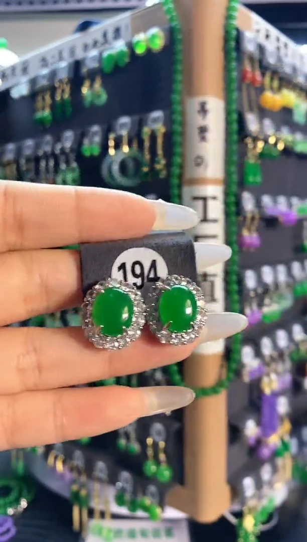 【闪购商品】翡翠耳饰银S925镶嵌194.....