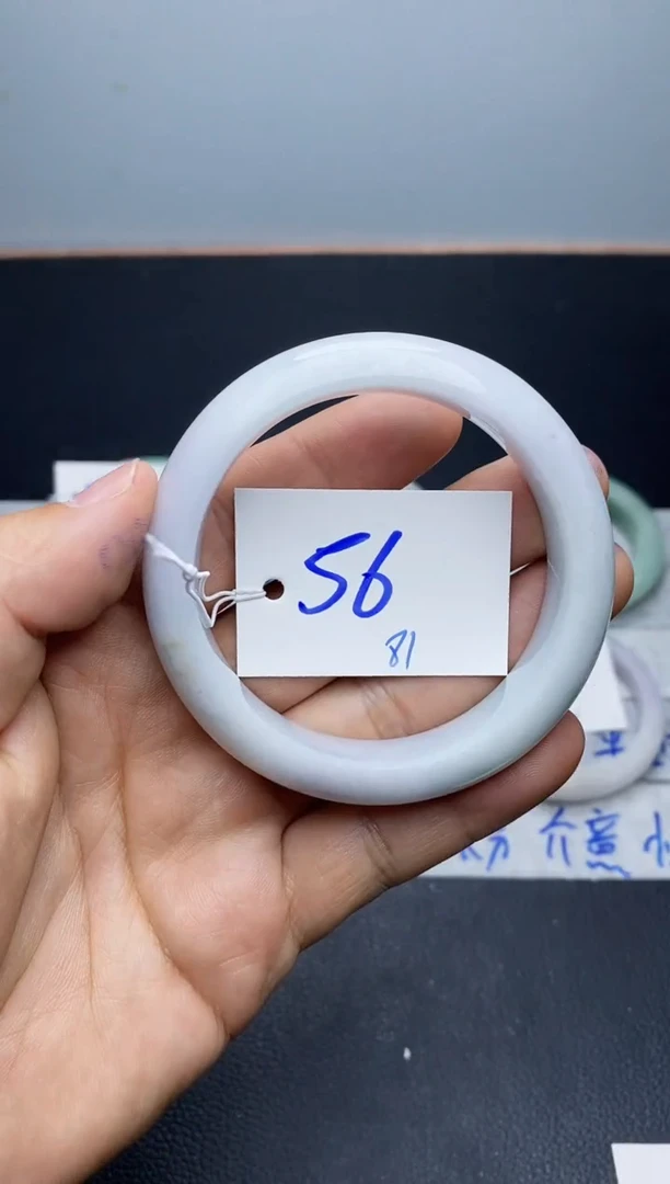 未镶嵌手镯翡翠81