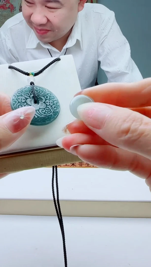 颈饰未镶嵌翡翠多样性发其一