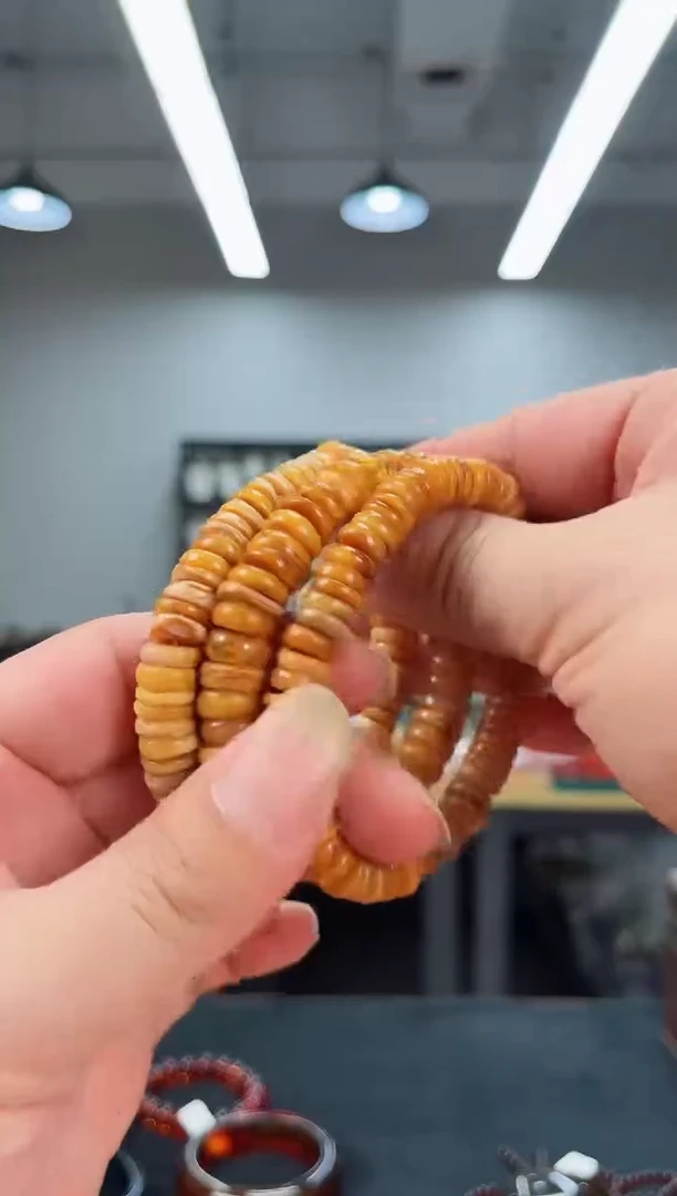无非金属红皮手串