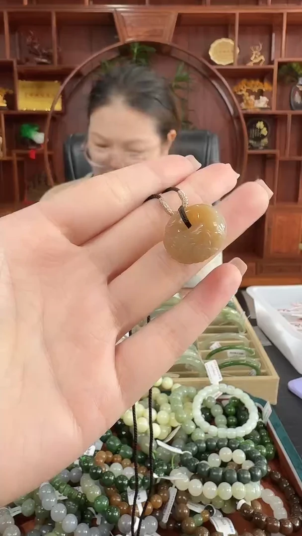 和田玉未镶嵌吊坠(赠链)y15 糖玉平安扣