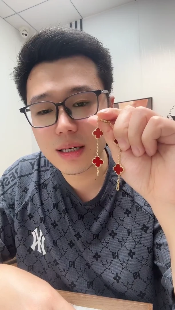 18K金镶嵌手链玛瑙/玉髓小****️红色k黄，五花手链