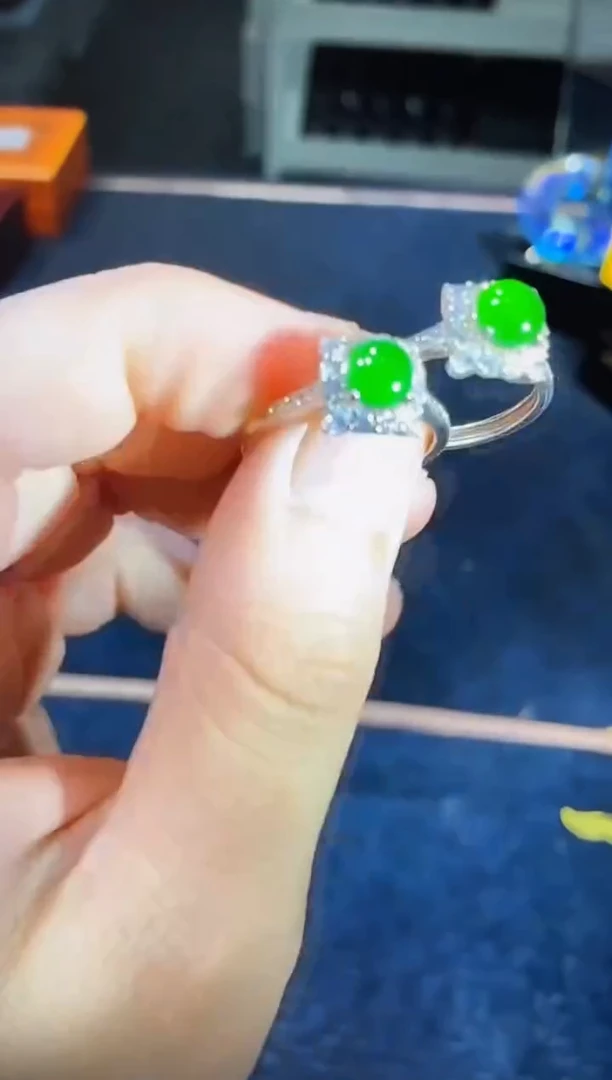 未镶嵌戒指翡翠多样性发货其一不含链