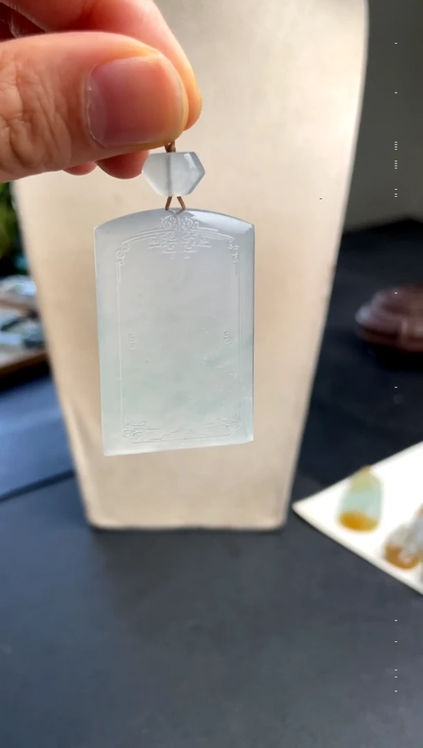 未镶嵌定制翡翠毛货无事牌