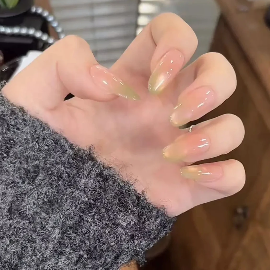 【芭乐】指尖猫眼渐变纯手工穿戴甲高级感甲片日常显白美甲