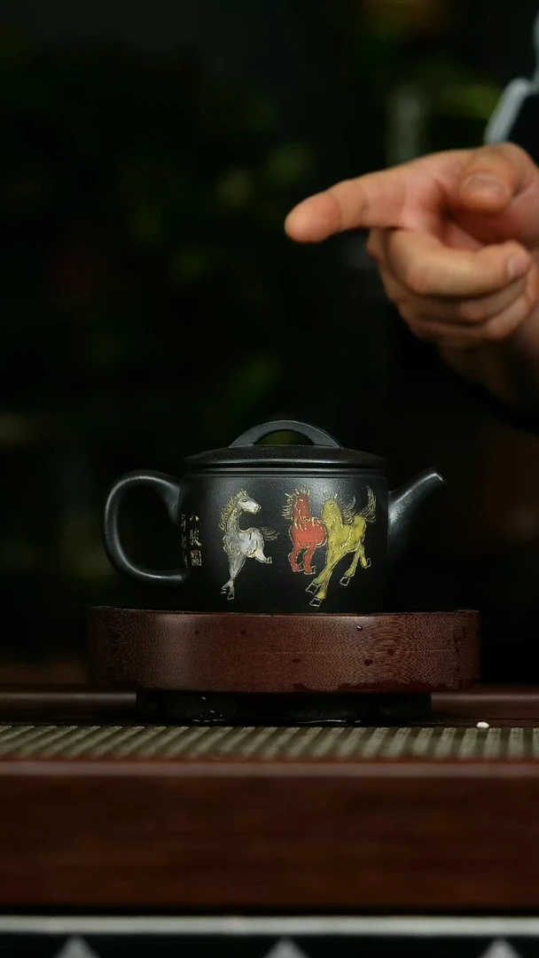 茶壶紫砂x40八骏全图汉瓦*戴静波