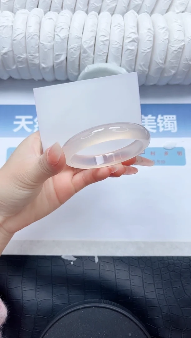 【闪购商品】石英质玉手镯未镶嵌L124-56