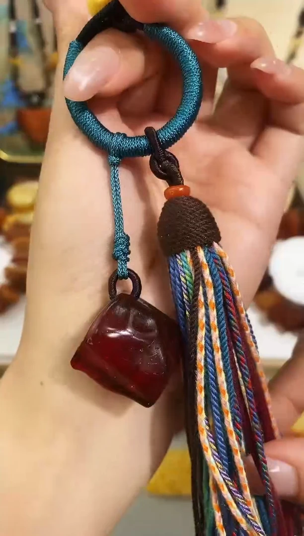 未镶嵌琥珀裸石琥珀