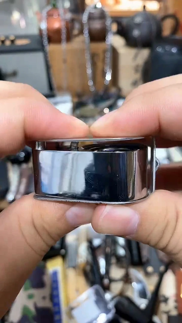 瓷片闪购商品  如图所示