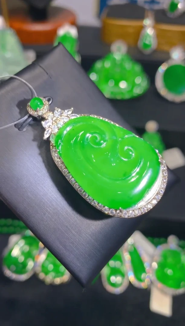 【闪购商品】翡翠颈饰银S925镶嵌一季