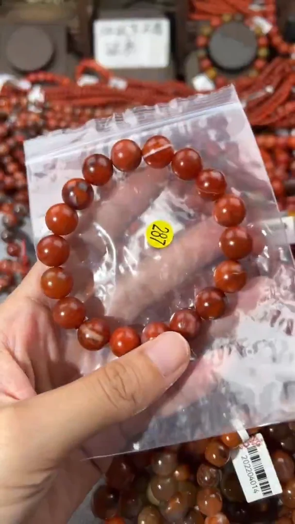 南红玛瑙手串未镶嵌11+