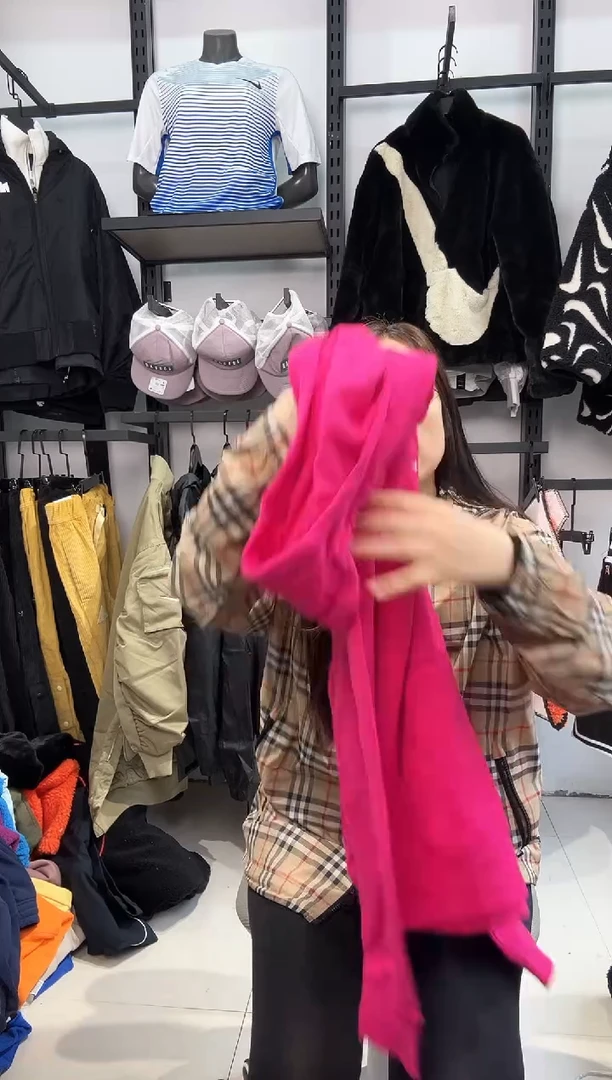 2676  编码  瑕疵直播间过款为准 尺码