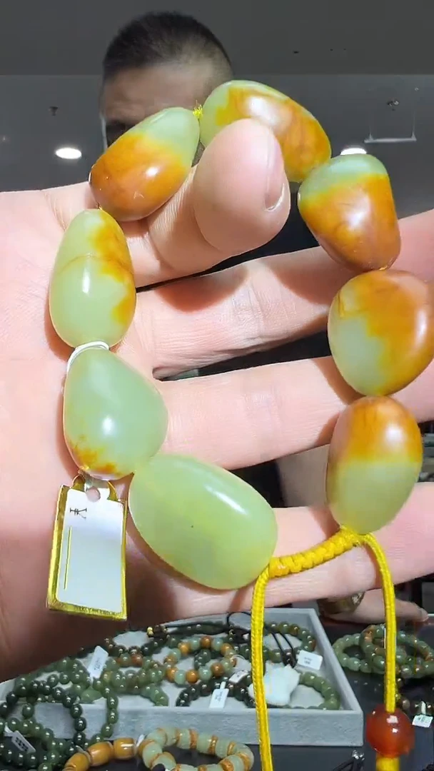 未镶嵌手链透闪石质玉多样性发货其中发一