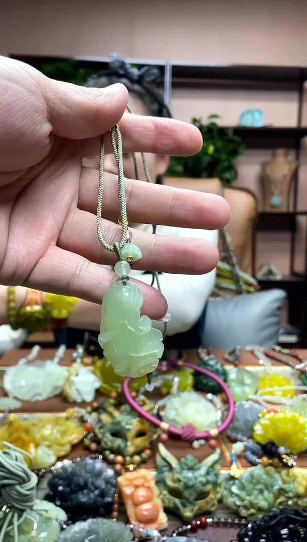 未镶嵌岫玉吊坠岫****店·