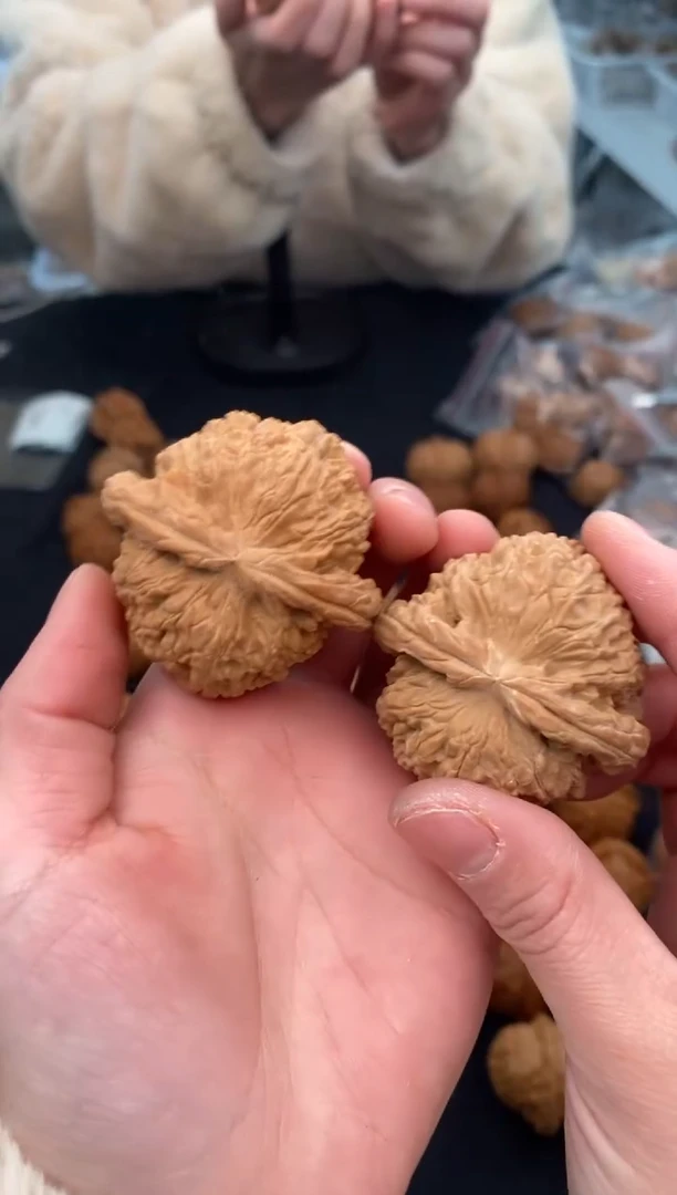 【闪购商品】文玩核桃把件白狮子47-t631