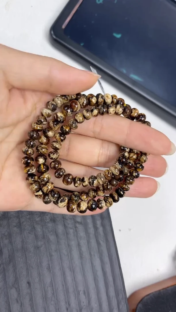 未镶嵌琥珀裸石抚顺琥珀黑花6+多圈