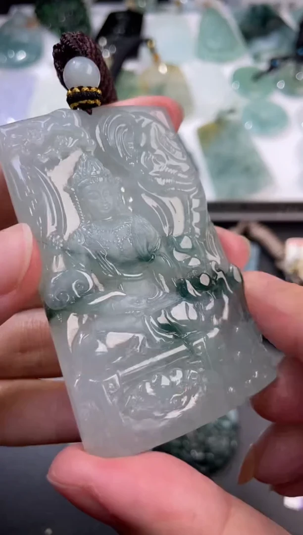 未镶嵌挂件翡翠376015   多人