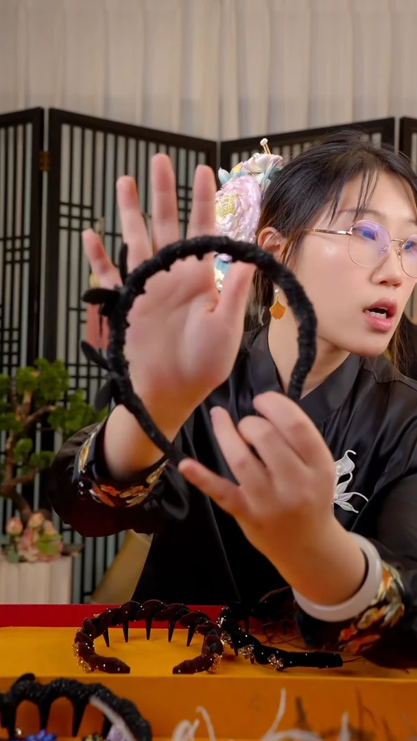 织绣萌*非遗绒花苏绣饰品