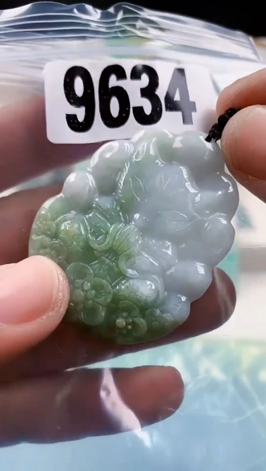 【闪购商品】翡翠挂件未镶嵌天然翡翠吊坠挂件