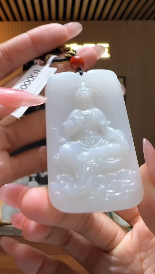 颈饰未镶嵌和田玉J