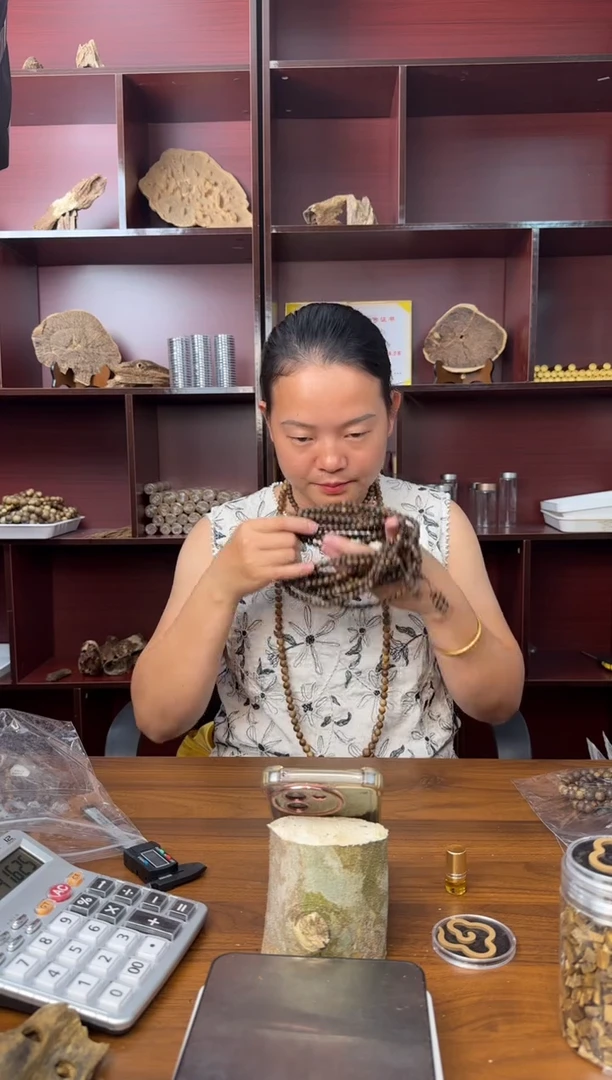 沉香手串圆珠多圈7mm一物一拍