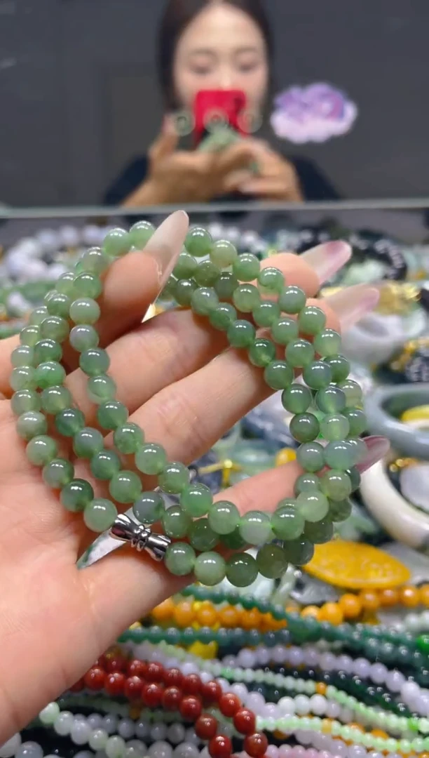 颈饰未镶嵌翡翠5MM/X/翡翠A货，一件也是批发价