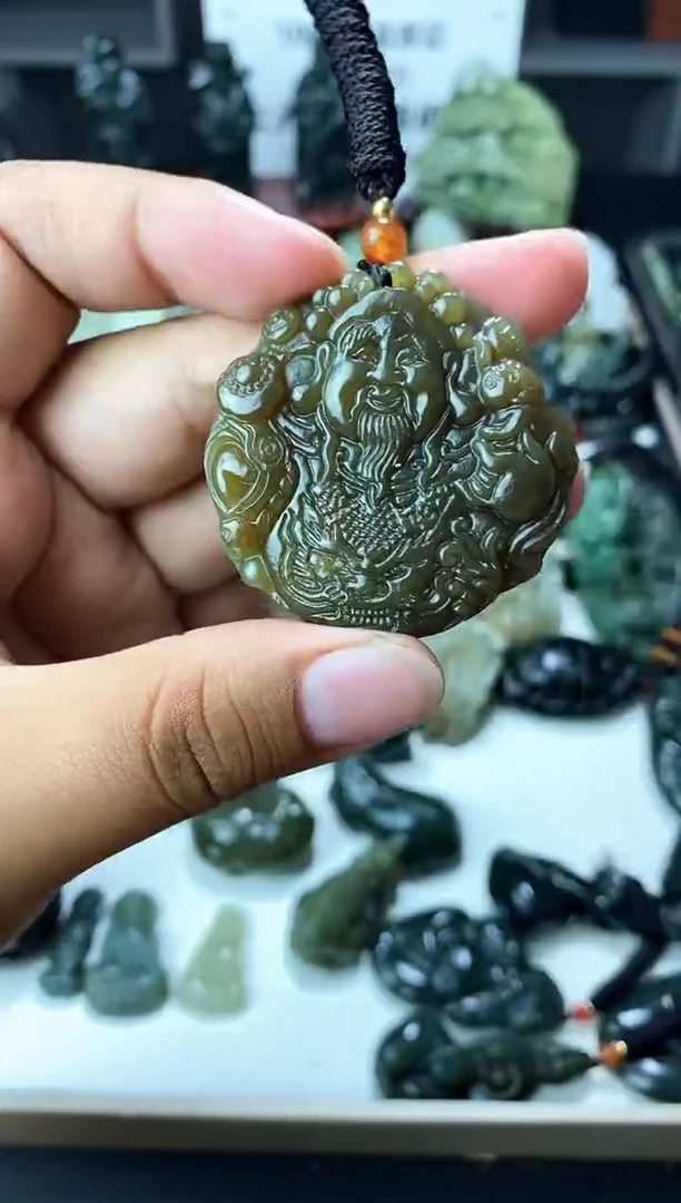 颈饰未镶嵌和田玉1