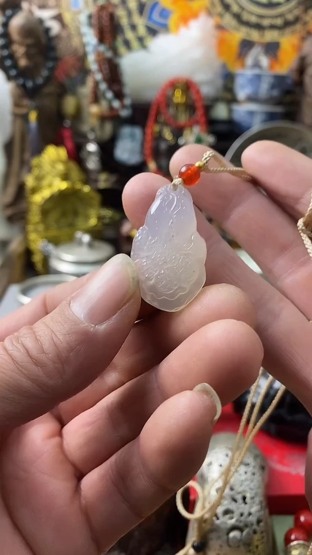 未镶嵌颈饰玛瑙/玉髓-----主播推荐-----摆件