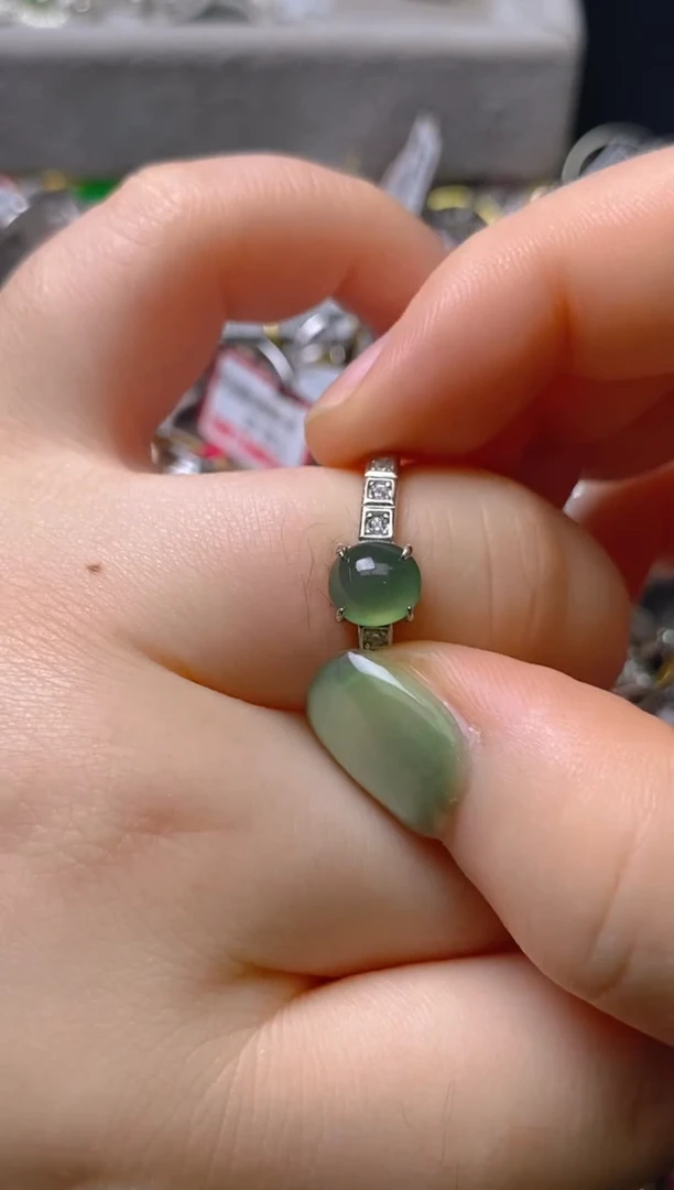 银S925镶嵌戒指翡翠百内无证书