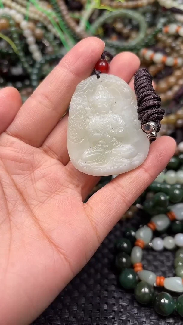 颈饰未镶嵌和田玉1