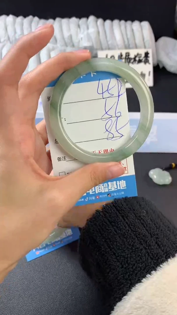 【闪购商品】石英质玉手镯未镶嵌452