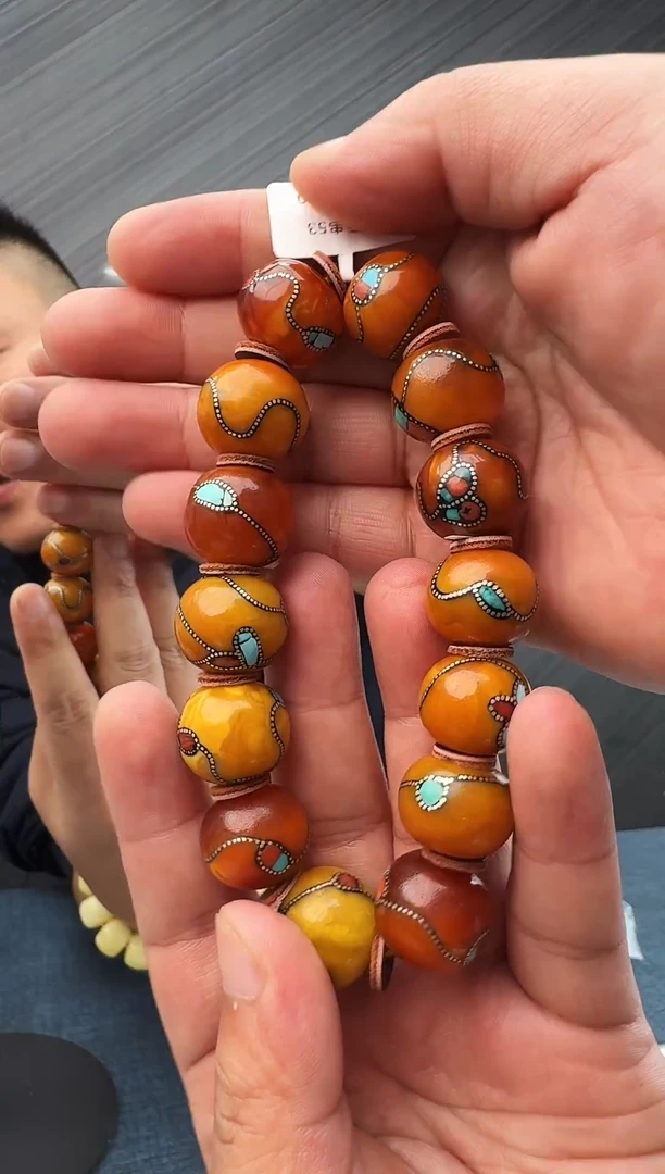 蜜蜡未镶嵌珠宝奇石假一罚十，多样性发其一