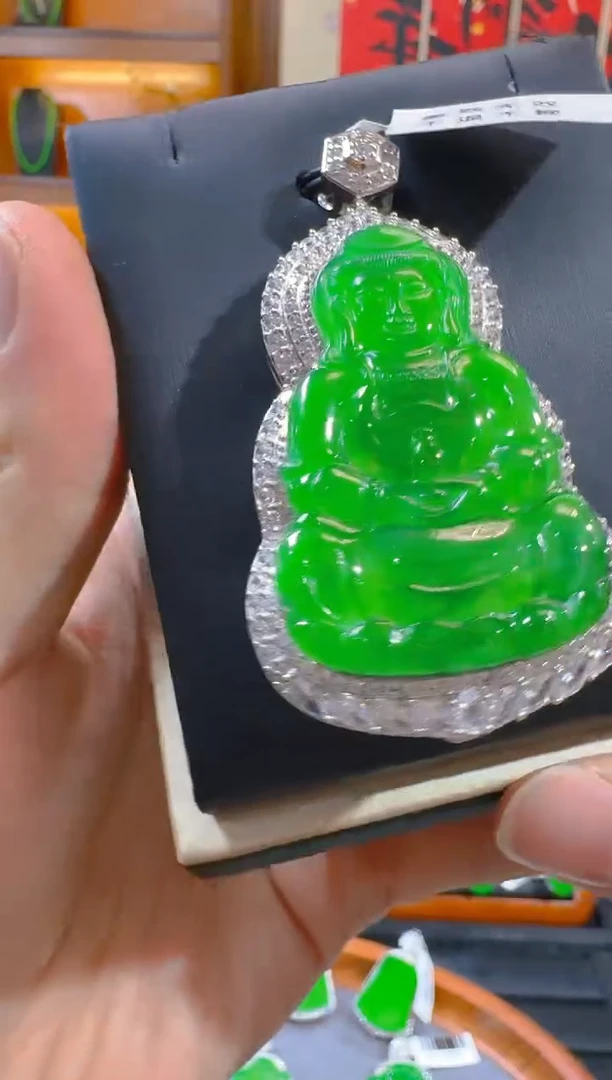 吊坠(赠链)银S925镶嵌翡翠天然A货翡翠