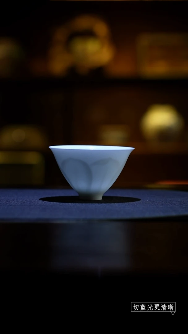 朴乐-影青花神杯