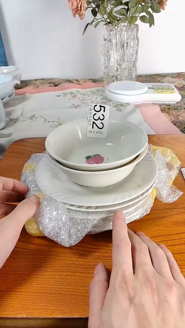 瓷片踏**梅小淼海外陶瓷工艺品