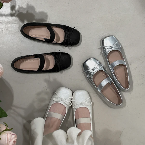 白色复古法式浅口平底单鞋女2025新款春季芭蕾风配裙子玛丽珍女鞋