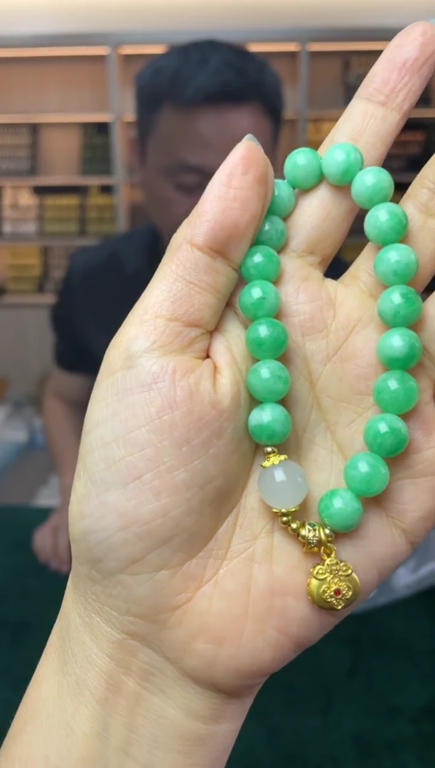 未镶嵌手串翡翠多样性发一件