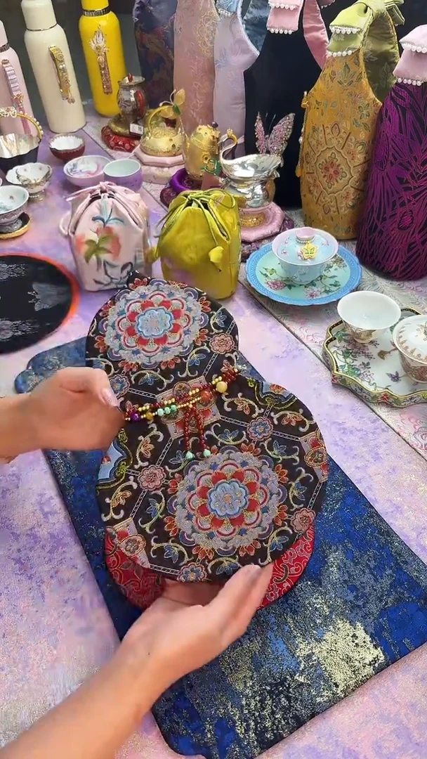 46黑金宝相花葫芦茶席