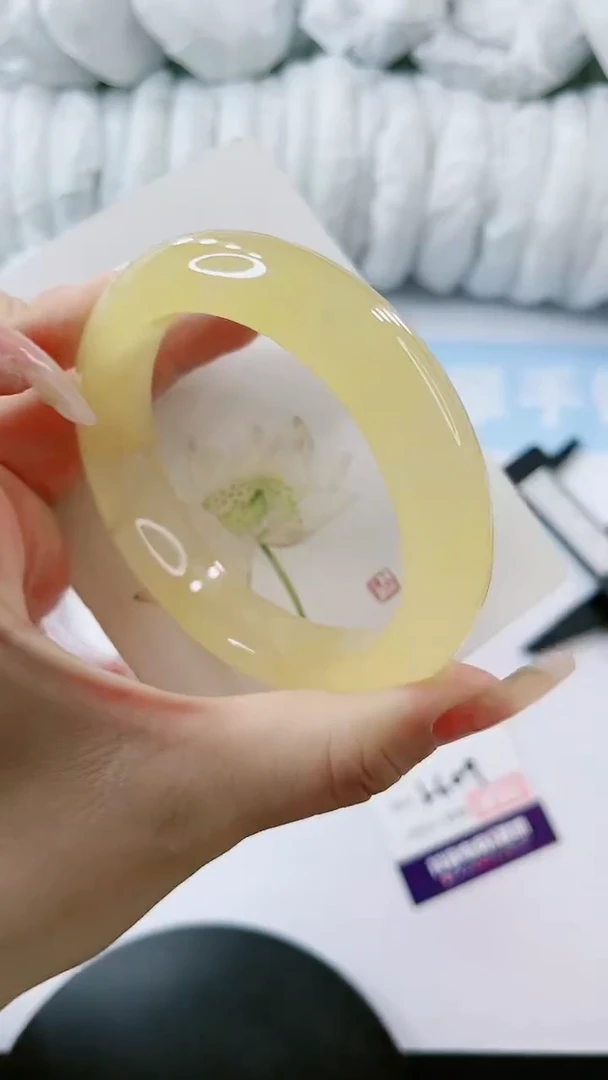 【闪购商品】石英质玉手镯未镶嵌多样性发货L609