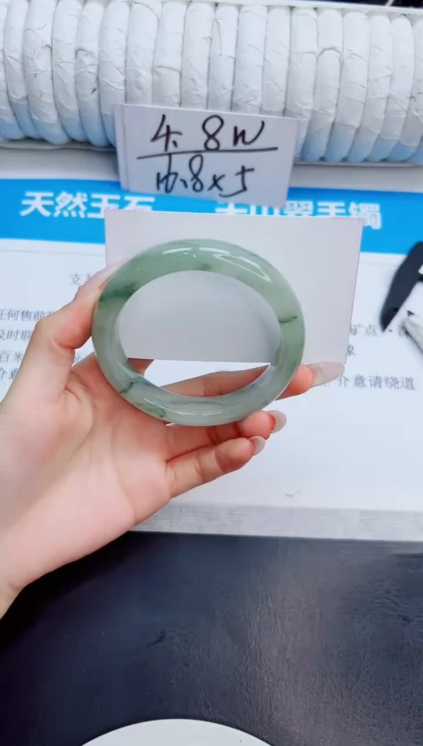 未镶嵌手镯石英质玉320/57
