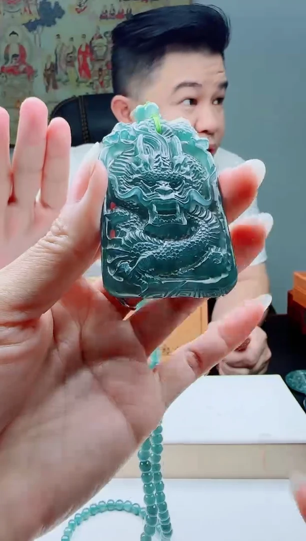 颈饰未镶嵌翡翠多样性发其一