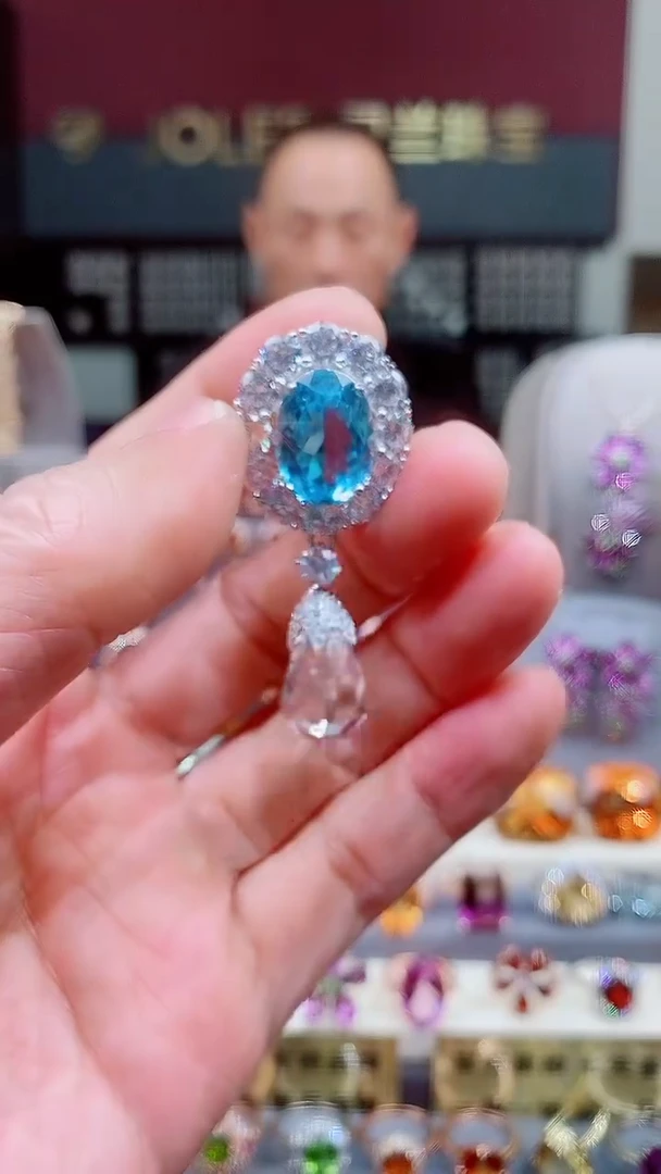 银S925镶嵌托帕石胸针托帕石胸针