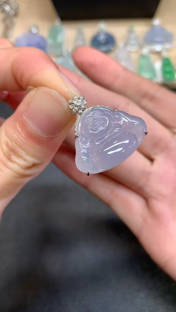 【闪购商品】翡翠颈饰18K金镶嵌佛公【无服务费】