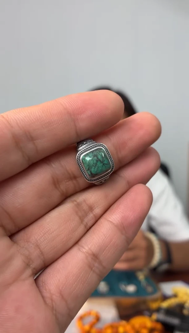 银S925镶嵌绿松石戒指噶玛珠宝